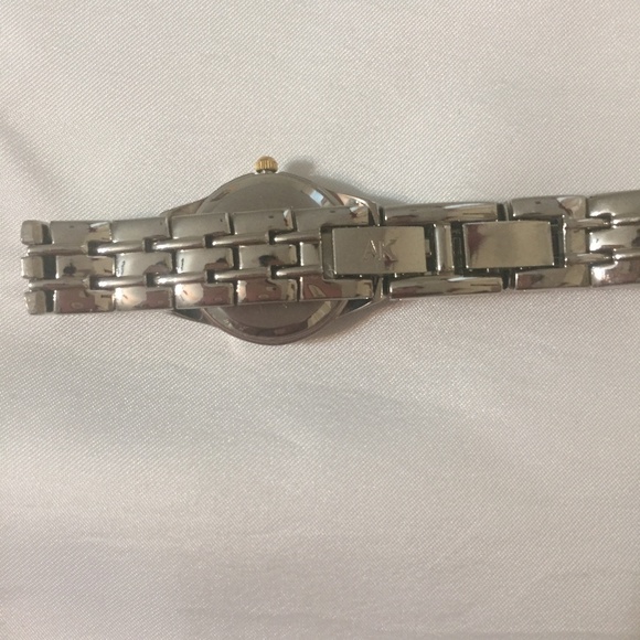 ANNE KLEIN LADIES SILVER-tONE WATCH